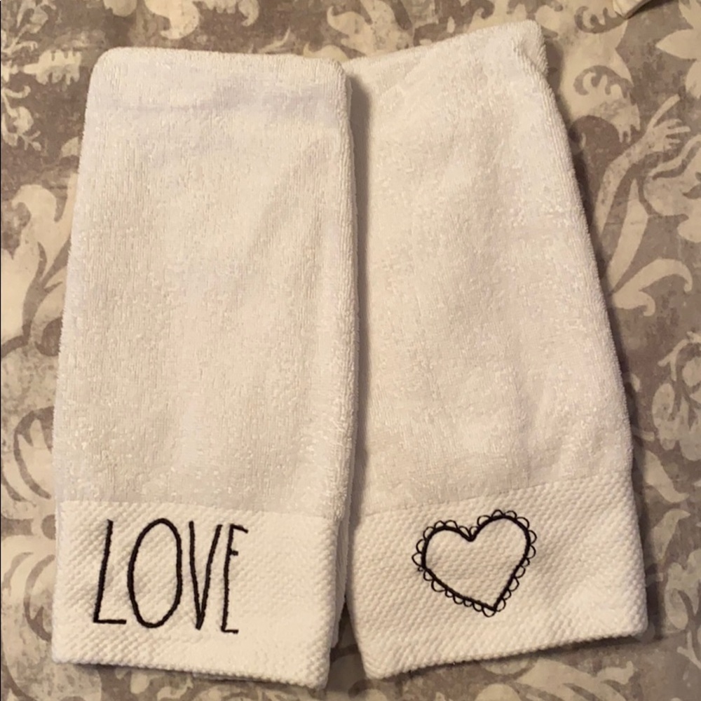 Rae Dunn White Valentine’s Hand Towels (set of 2)